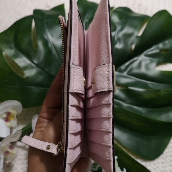 Kate Spade Pink/Blush Wallet - Picture 5 of 8